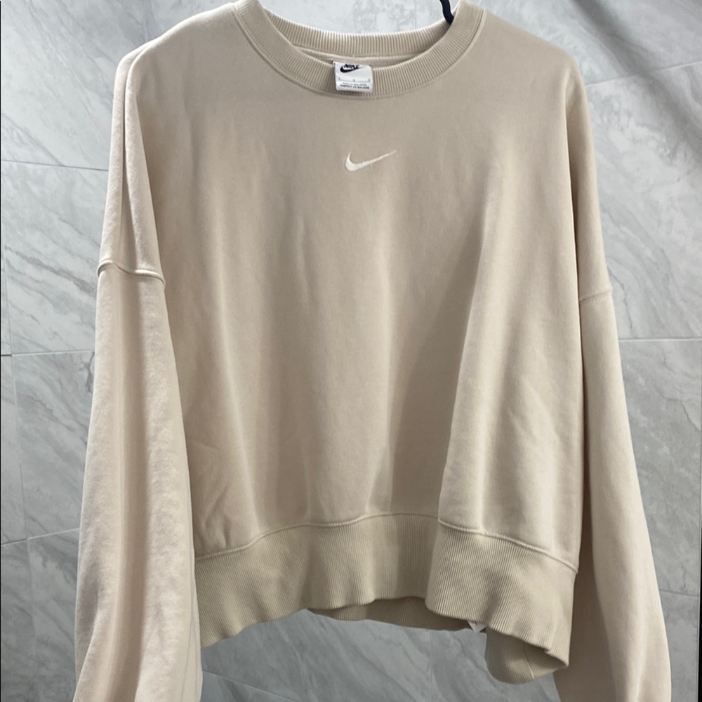 Nike Women's Cream Sweatshirt